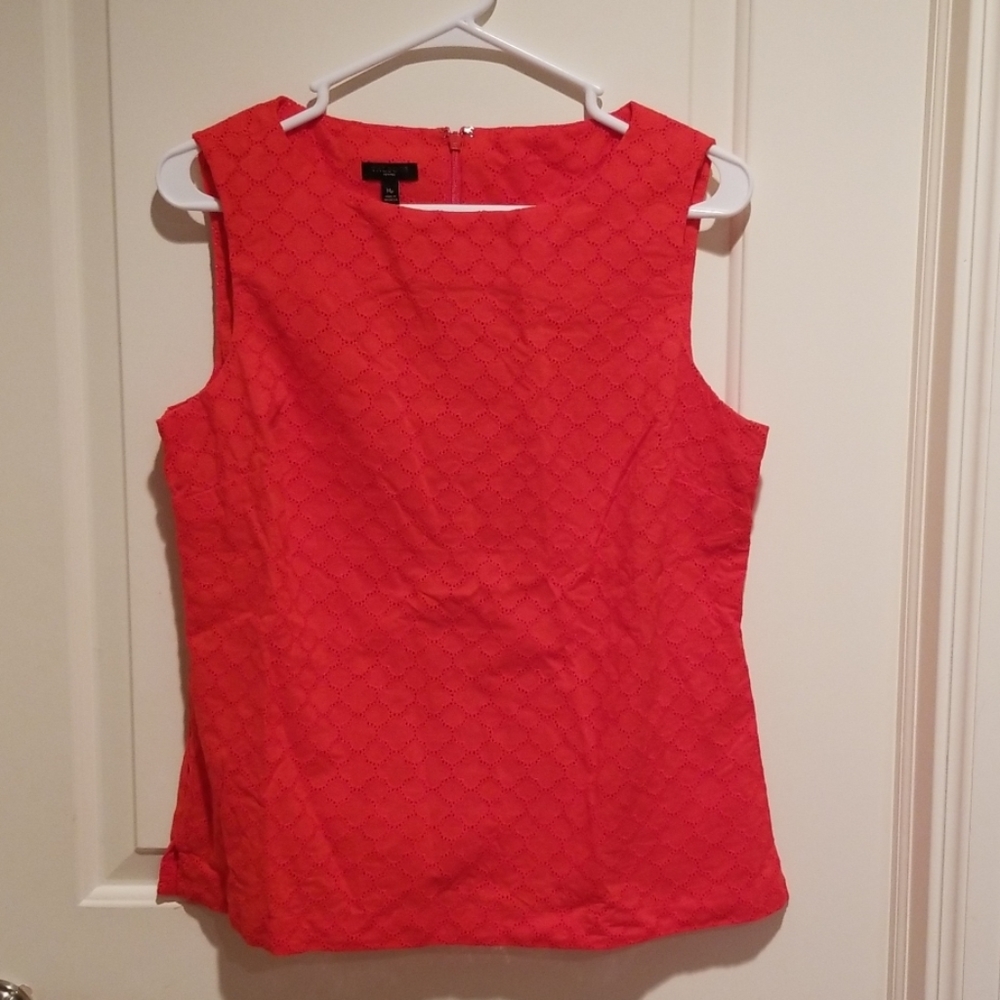 Size M petite,  Sleeveless cotton top talbots, red orange color